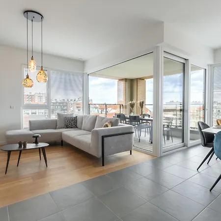 Parkville With Parking & Terrace By Interhome *