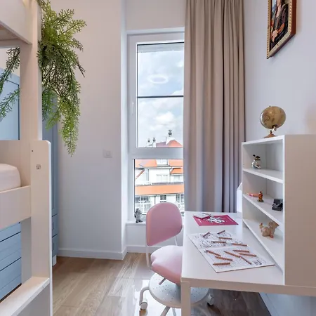 Apartmán Parkville With Parking & Terrace By Interhome *